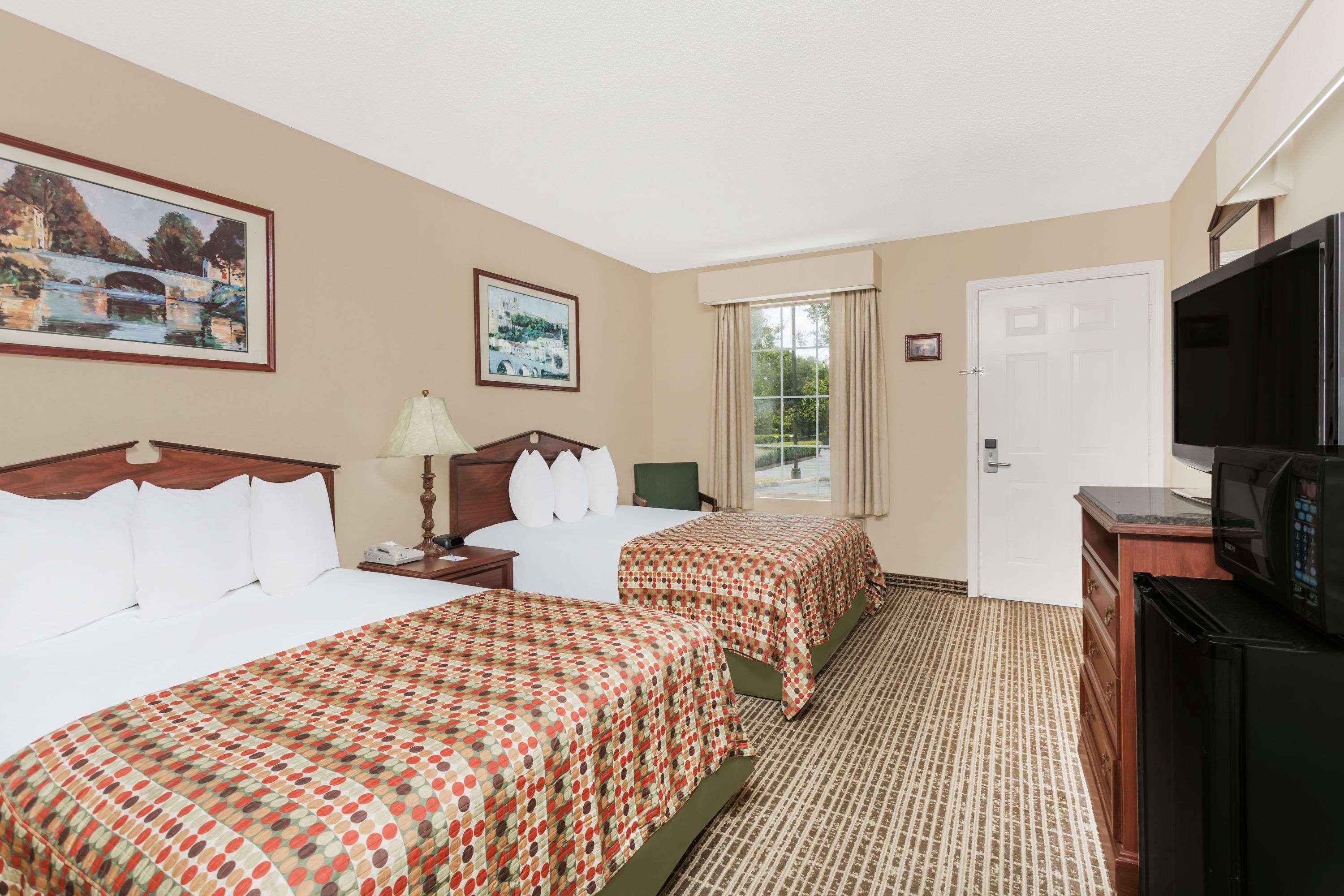 Baymont By Wyndham Anderson Clemson Hotel Exterior foto